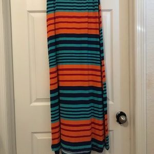 Stripped skirt flowy comfortable